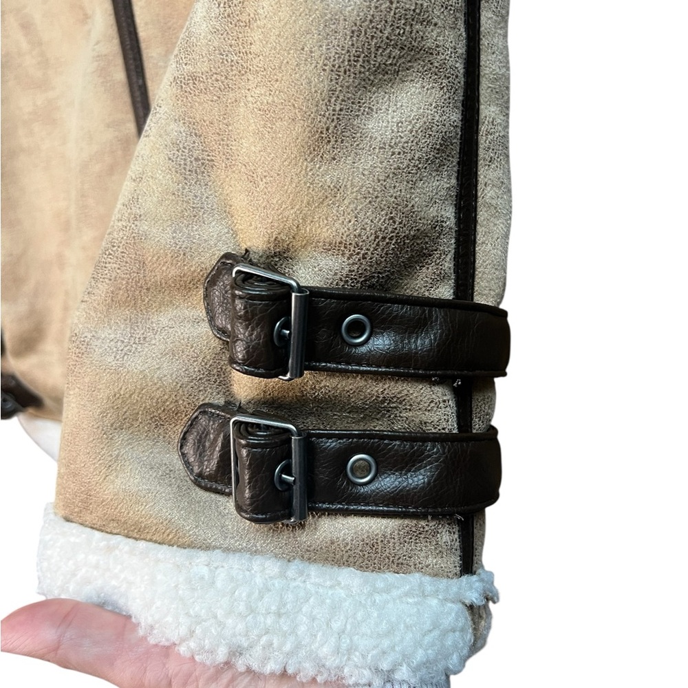 NWT Wild Fable Faux Suede Sherpa Vest - Picture 5 of 9